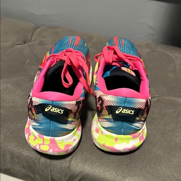 Colorful Women's Athletic Shoes - Picture 3 of 4